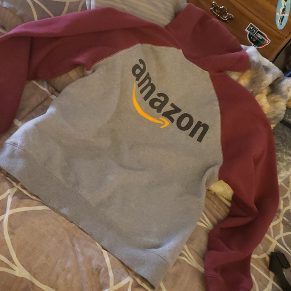Amazon sweater - Picture 2 of 4